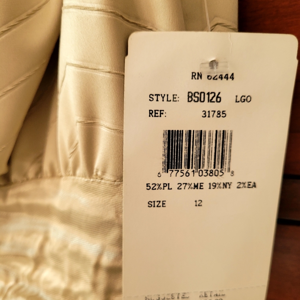 Couture Cocktail dress by Nicole Miller, gold lame, size 12. - Picture 6 of 6